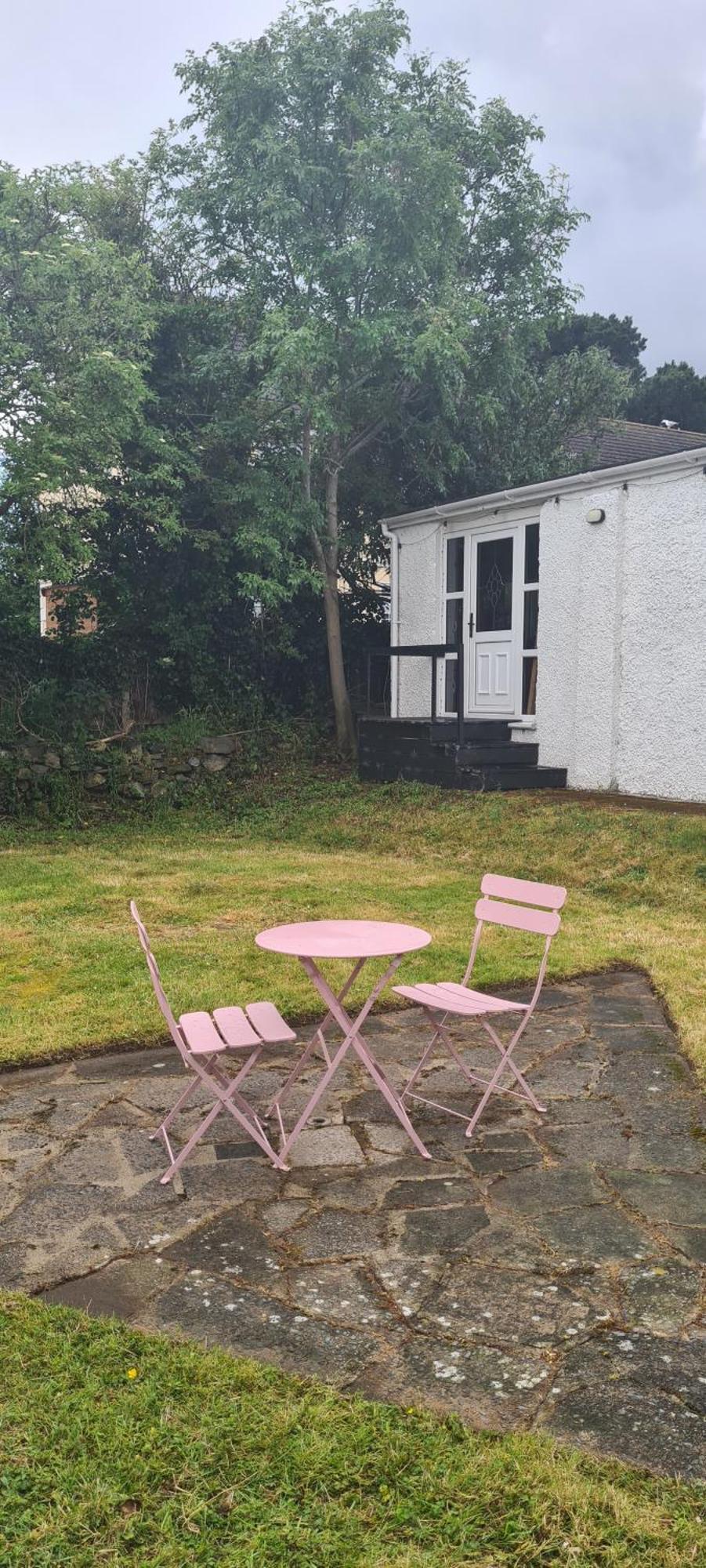 Mourne Hikers' Cottage Newcastle  Exterior foto